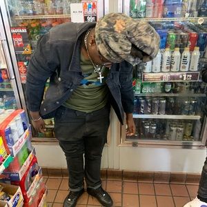 Meet your Posher, Willis